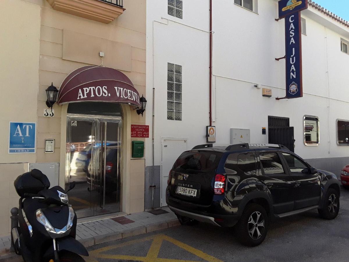 Apartamentos Vicenta Carihuela By Playa Miguel Torremolinos Exterior foto